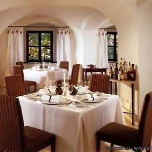 Hotel Burg
